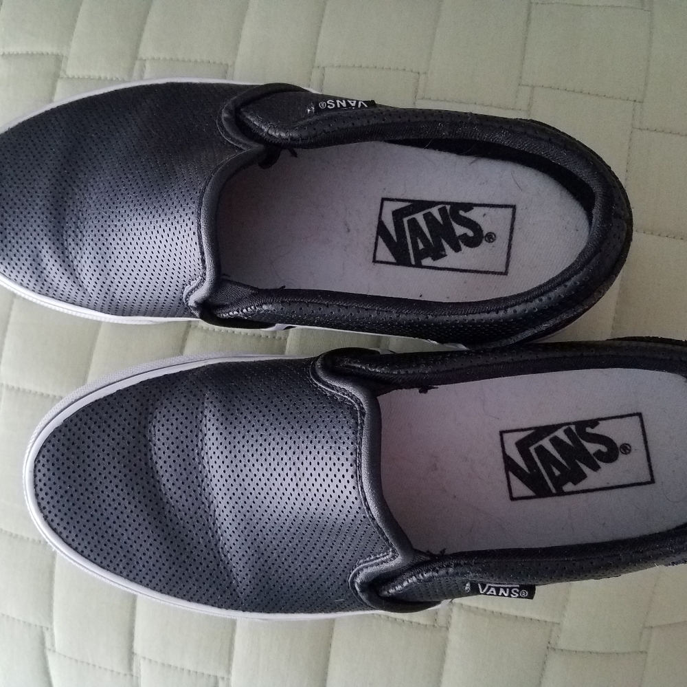 Vans - Picture 2 of 3